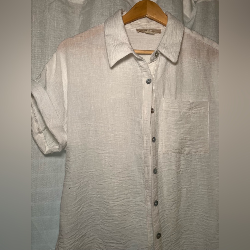 Monteau Women’s White Linen Button Down Shirt